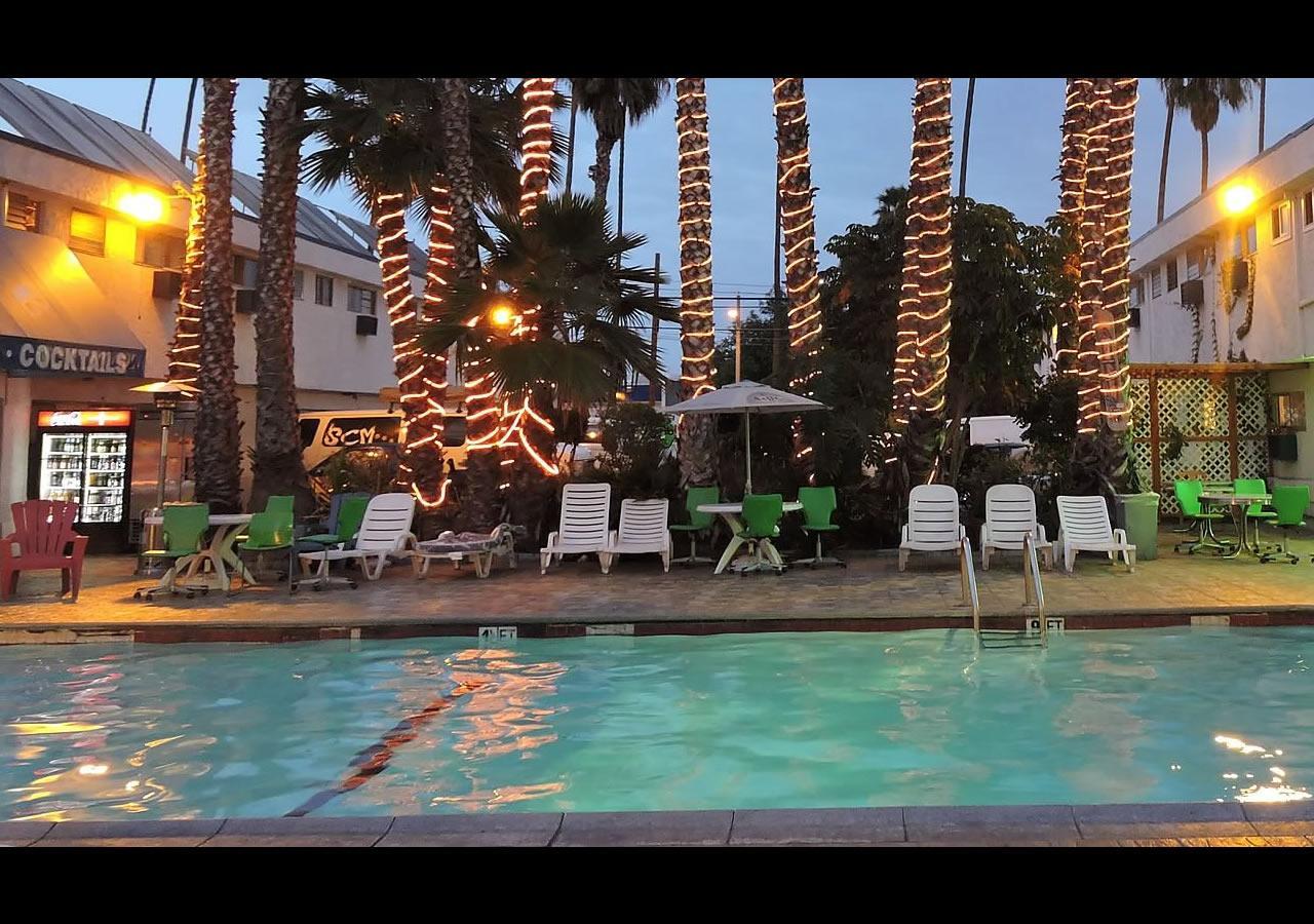 Crown Airport Hotel Inglewood Esterno foto